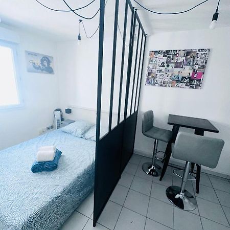 Apartamento Studio Gare St Roch Avec Box De Garage Montpellier Exterior foto