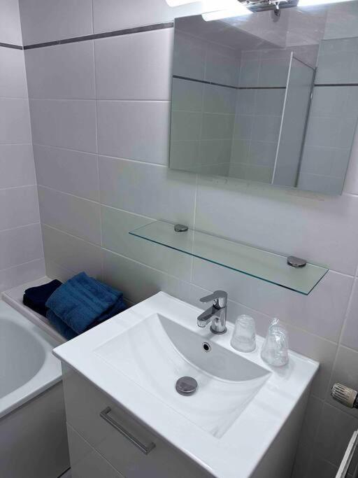 Apartamento Studio Gare St Roch Avec Box De Garage Montpellier Exterior foto